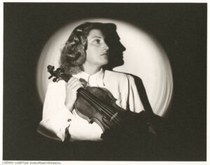 Ruth Hermanns, fiðluleikari